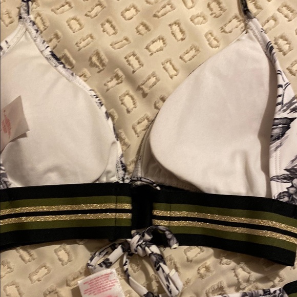 Black and White Tropical Print Bikini - Picture 5 of 6